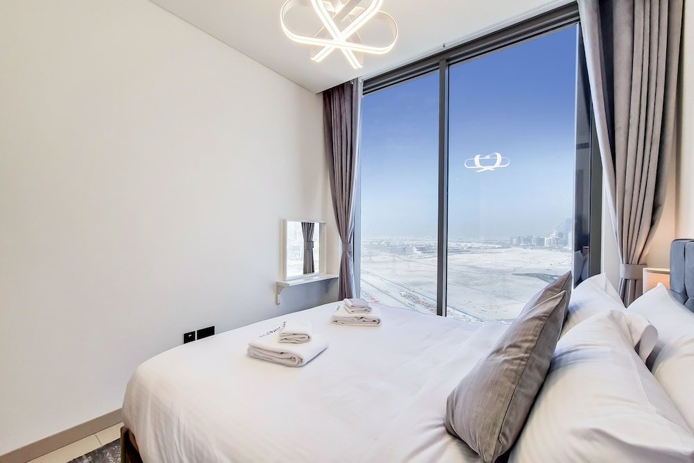 Дубай: Al Meydan - Creek Vista Reserve A 2809