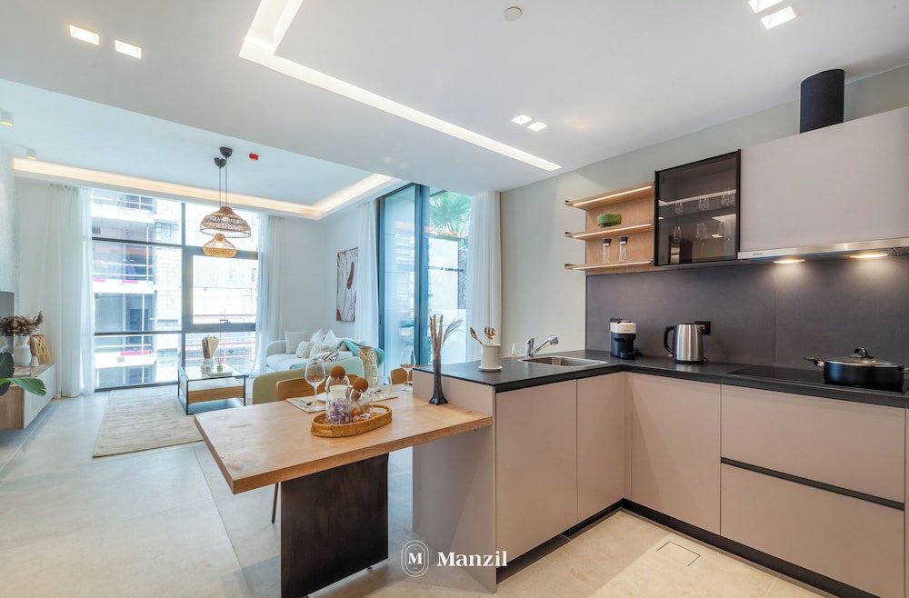 Дубай: Manzil - Modern 1BR Home in Sobha Hartland