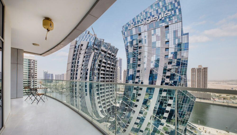 Дубай: Manzil - Designer 1 BR Apt near Burj & Dubai Mall