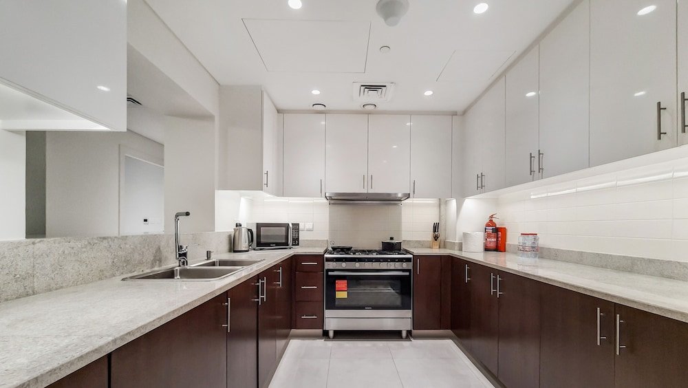Дубай: Designer 3 BR w/ walking distance to Dubai Mall