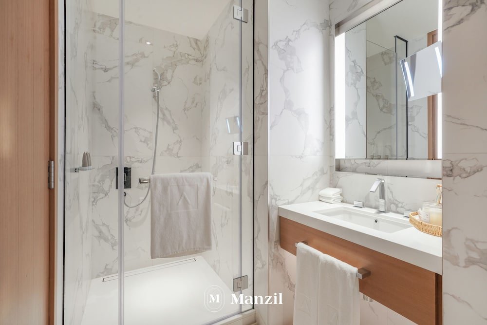 Дубай: Manzil - 3BR | Downtown | Connected to Dubai Mall