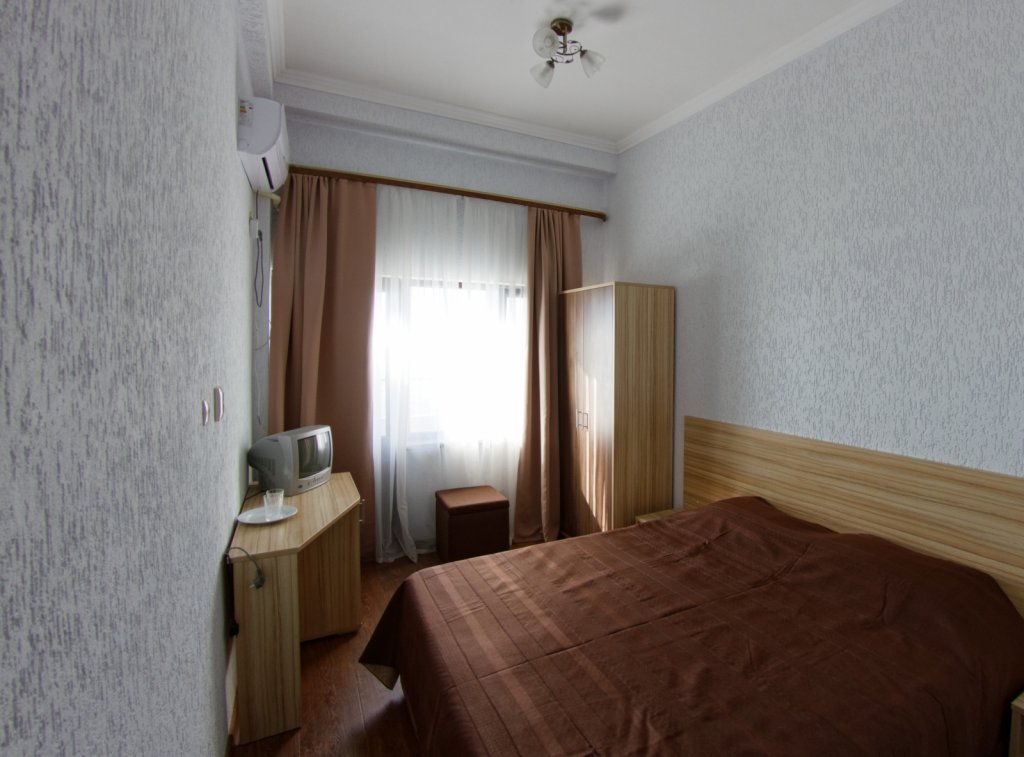 Золотая бухта: Пансионат Арбика