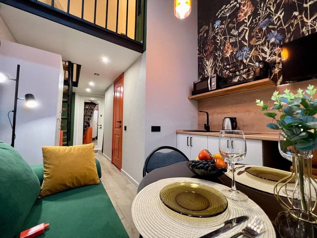 Москва: Апартаменты Emerald Lucky Room у метро Электрозаводская