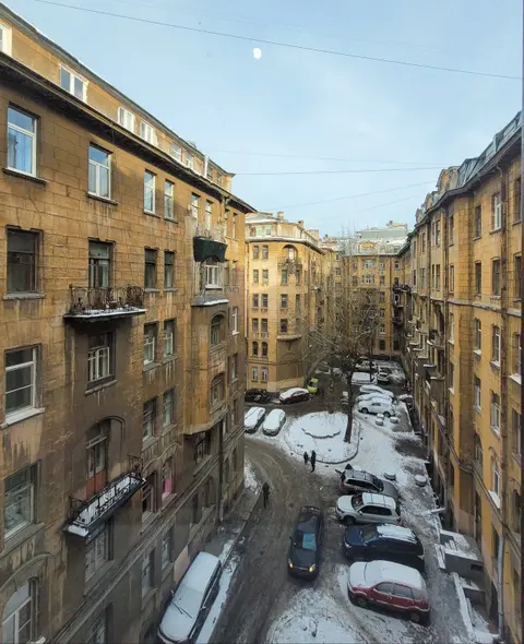 Санкт-Петербург: Меблированные комнаты Счастливая Матрешка на Лиговском 44