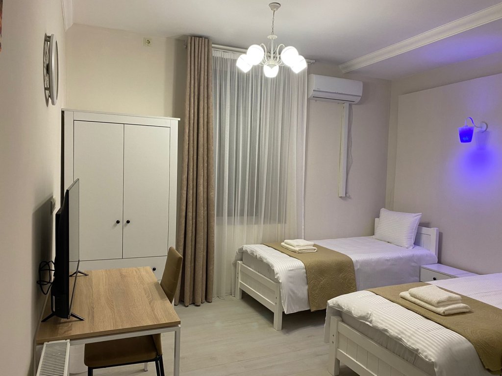 Тбилиси: Мини-отель Cultural Crossing Hotel