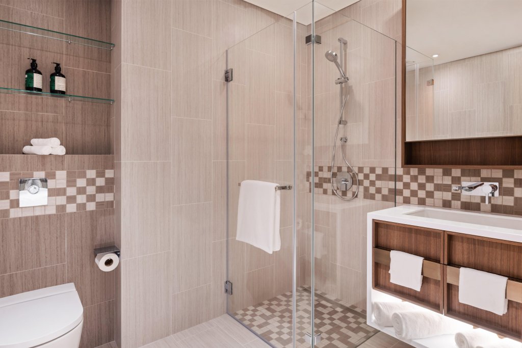 Дубай: Отель Staybridge Suites Dubai Al-Maktoum Airport, an IHG Hotel