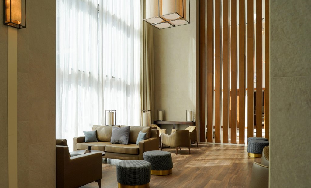Дубай: Отель Staybridge Suites Dubai Al-Maktoum Airport, an IHG Hotel