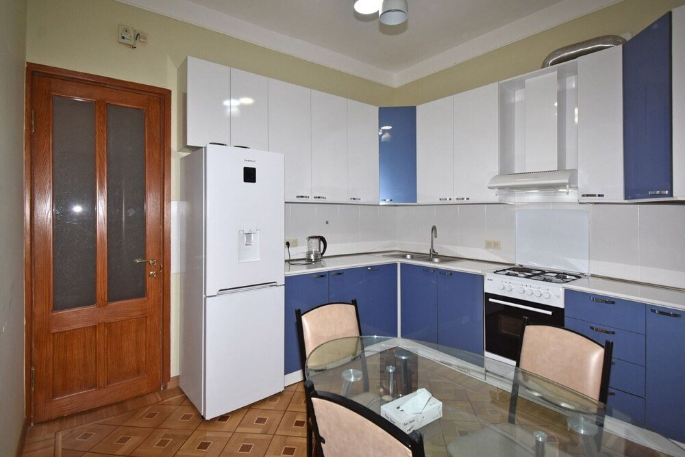 Ереван: Moskovyan apartment HR agency
