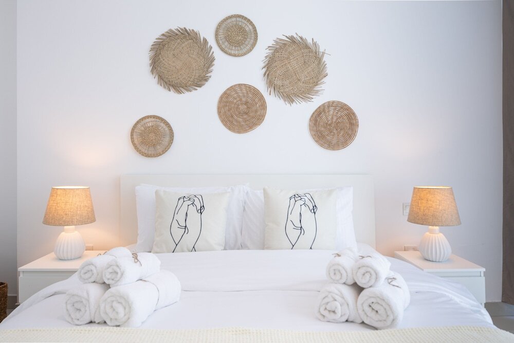 Дубай: Waves - Charming Apt With Balcony, Minutes From The Beach