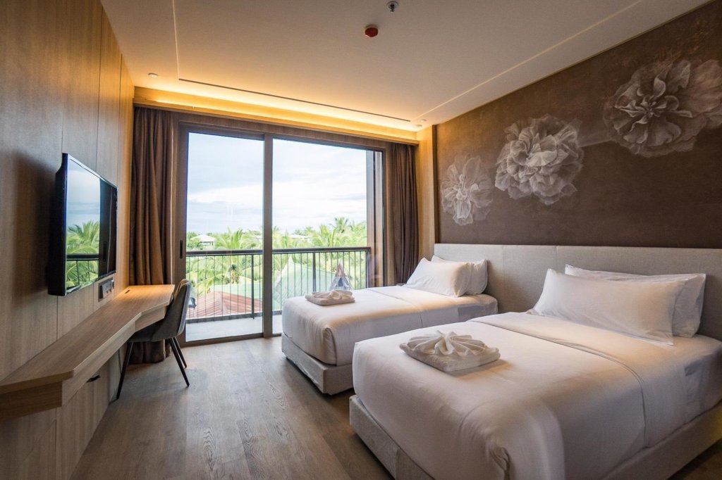 Самутсонгкхрам: Riverton Hotel