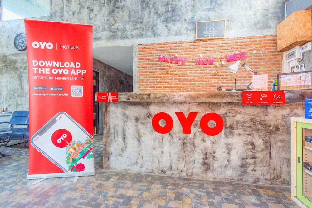 Пранбури : At Night by OYO Rooms