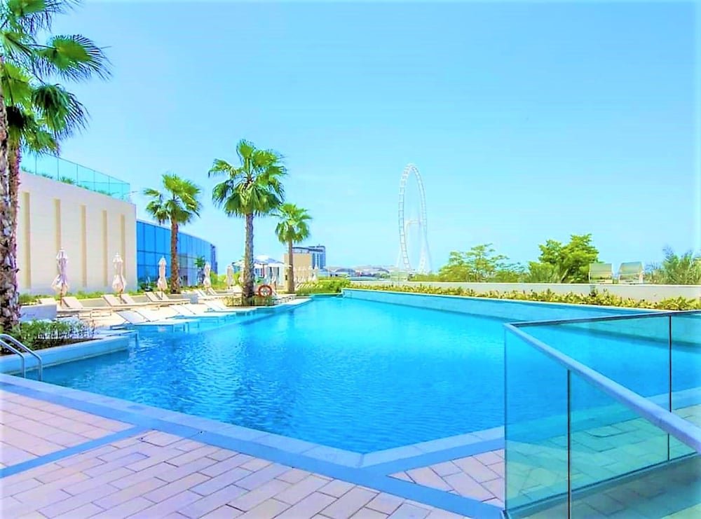 Дубай: 2BR Luxury Apartment at the Address Beach Residence