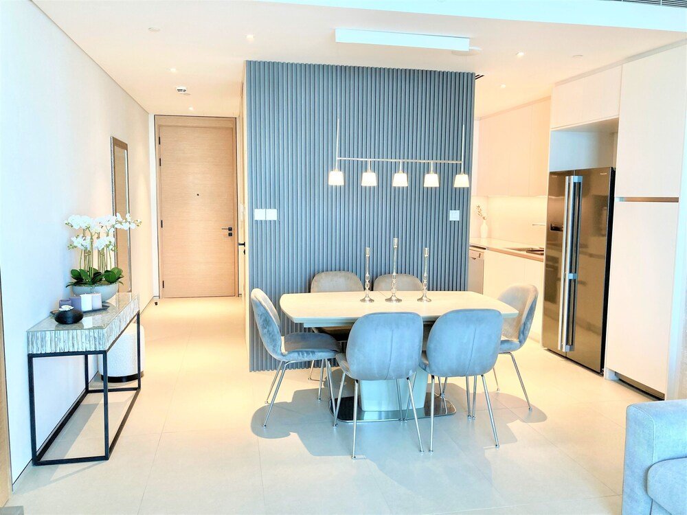 Дубай: 2BR Luxury Apartment at the Address Beach Residence