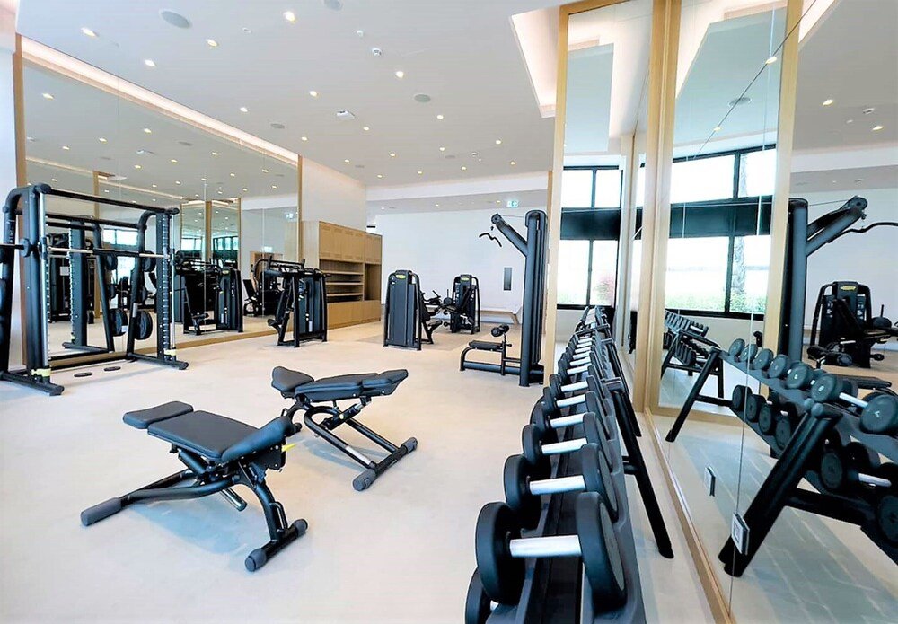 Дубай: 2BR Luxury Apartment at the Address Beach Residence