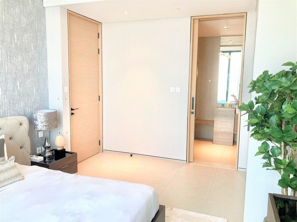 Дубай: 2BR Luxury Apartment at the Address Beach Residence