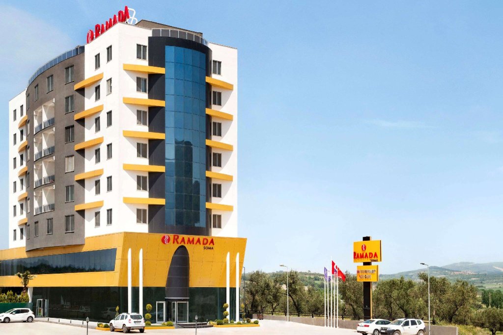Сома: Egerens Hotel
