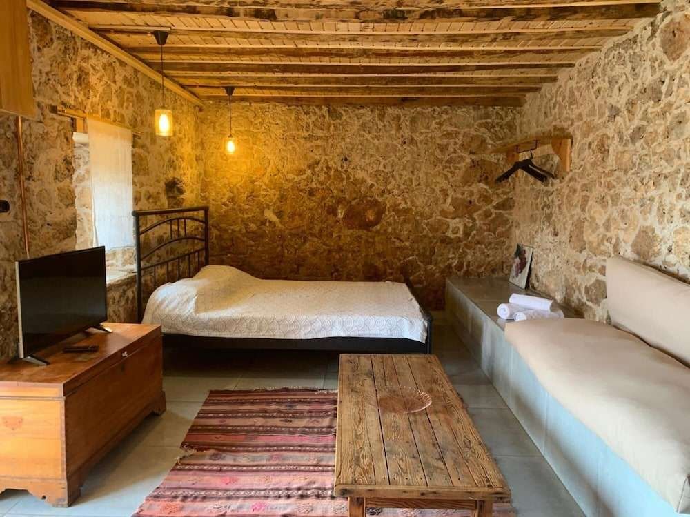 Каш: Serene House Surrounded by Nature in Kas