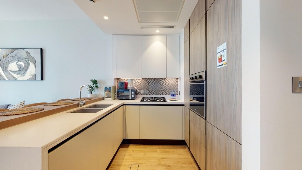 Дубай: Dubai Marina - Jumeirah Living Marina Gate 3 3804