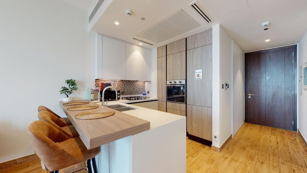 Дубай: Dubai Marina - Jumeirah Living Marina Gate 3 3804