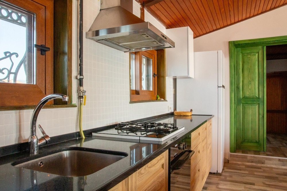 Flat w Fireplace Terrace 3 min to Beach in Urla — фото 6
