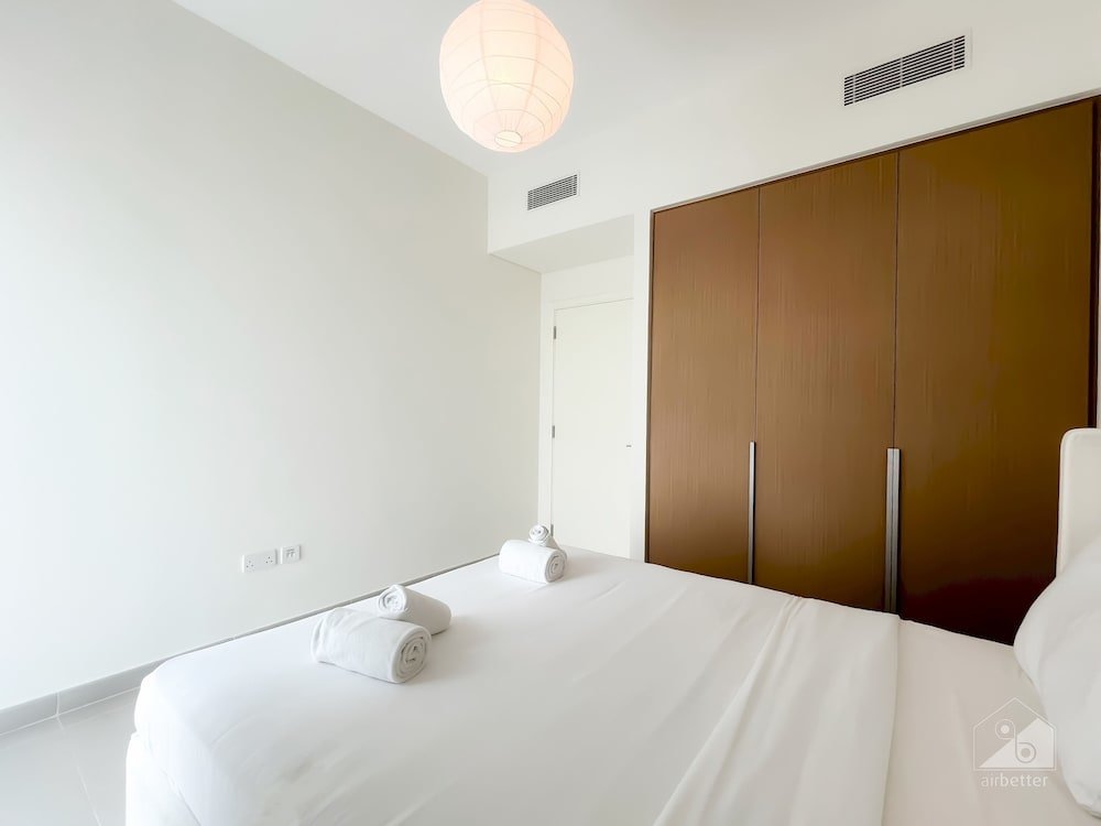 Дубай: Creek Beach Dubai to Stunning 2B Apt with Balcony in Dubai Creek Harbour