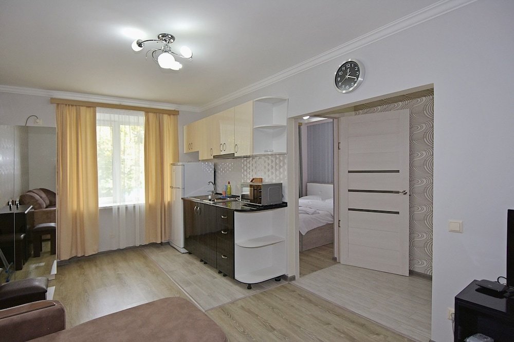 Stay Inn на ул. Лусаворича, 3 — фото 5