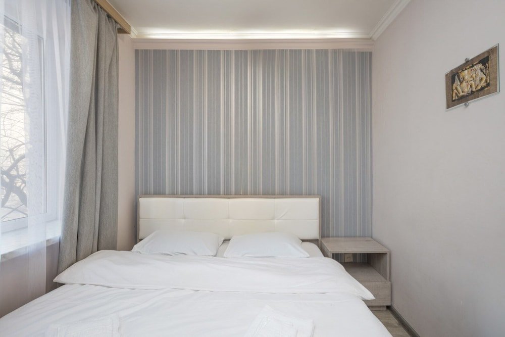 Stay Inn на ул. Лусаворича, 3 — фото 1