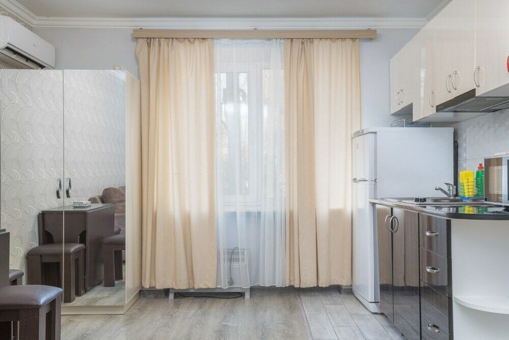 Ереван: Stay Inn на ул. Лусаворича, 3