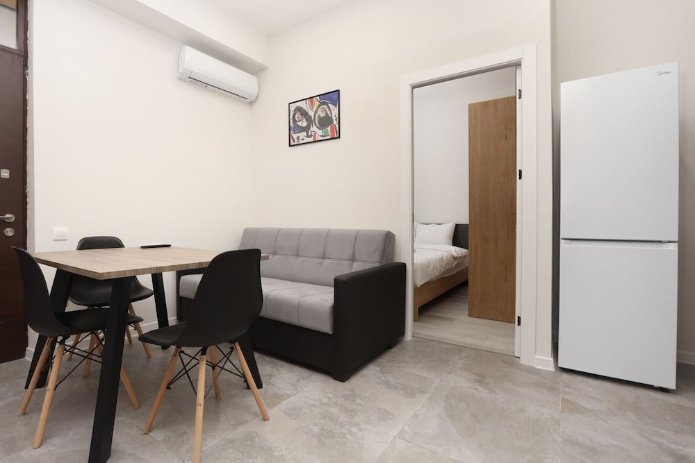 Ереван: Stay Inn на ул. Сарьяна, 26.3