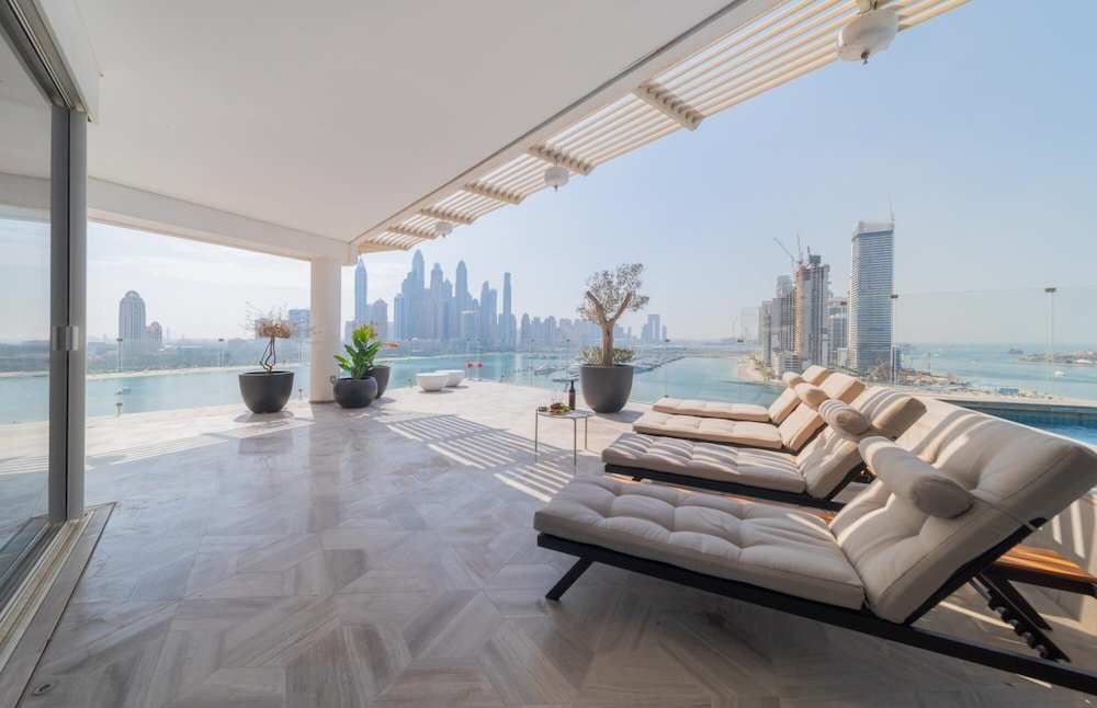 Дубай: DXB - Five - 31201 - PJ