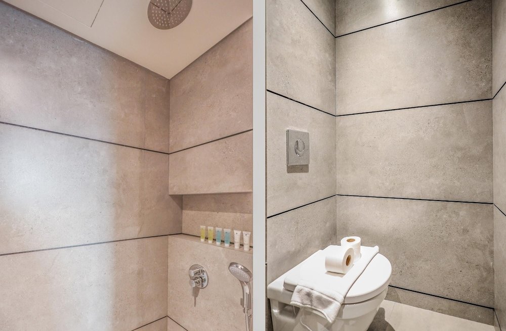 Дубай: Elite LUX Holiday Homes - Luxurious 1BR Suite in Signature Livings JVC - Dubai