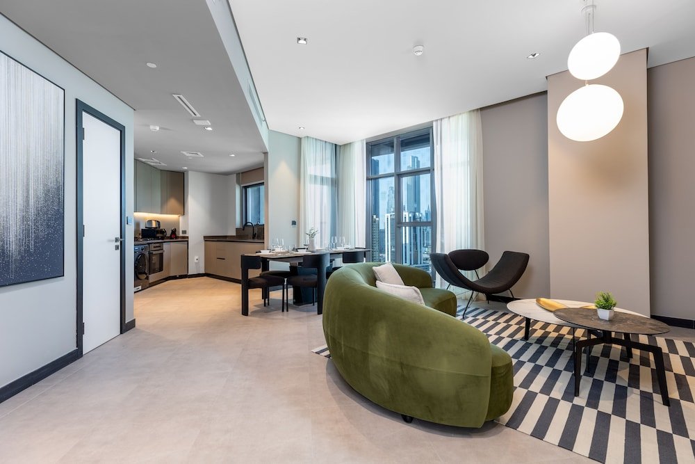 Дубай: Waves - Serene Waterfront Elegance: 2BR Haven in Business Bay