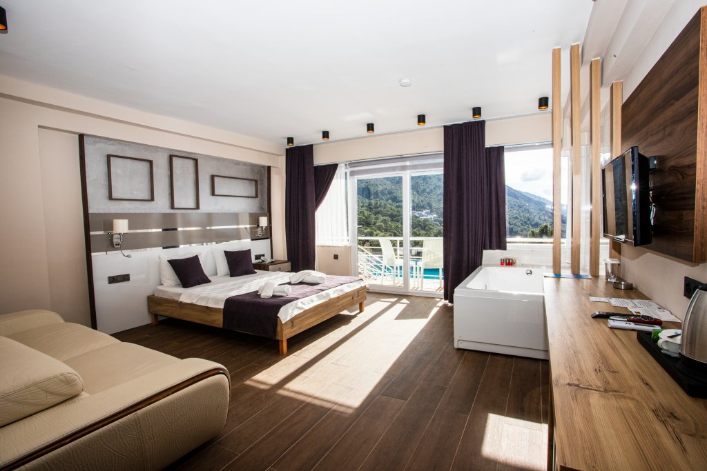 Фетхие: Ramada by Wyndham Fethiye Oludeniz