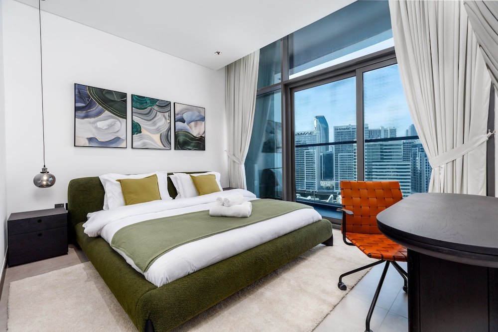 Дубай: Waves - Urban Retreat Waterfront Elegance at 15 Northside