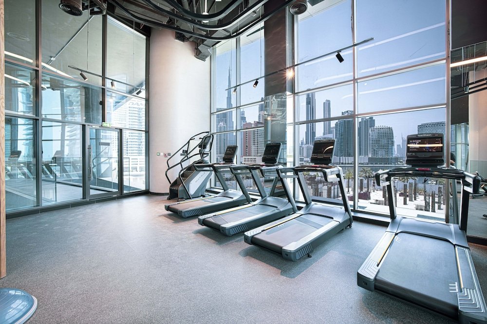 Дубай: Waves - Urban Retreat Waterfront Elegance at 15 Northside