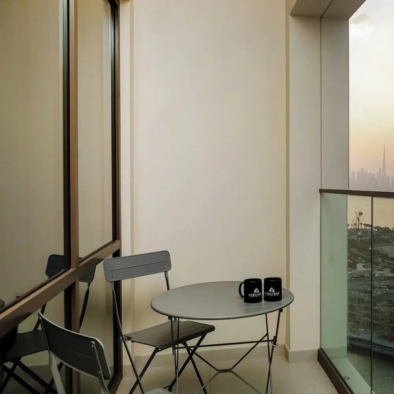 Дубай: Modern 2bdr at Vida Residences