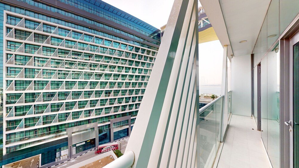 Дубай: Primestay - Seven Palm 1BR Palm Jumeirah