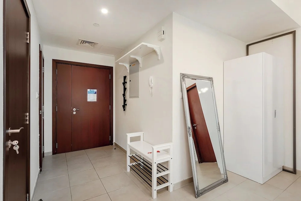 Дубай: Excellent 1bdr at Bahar 6