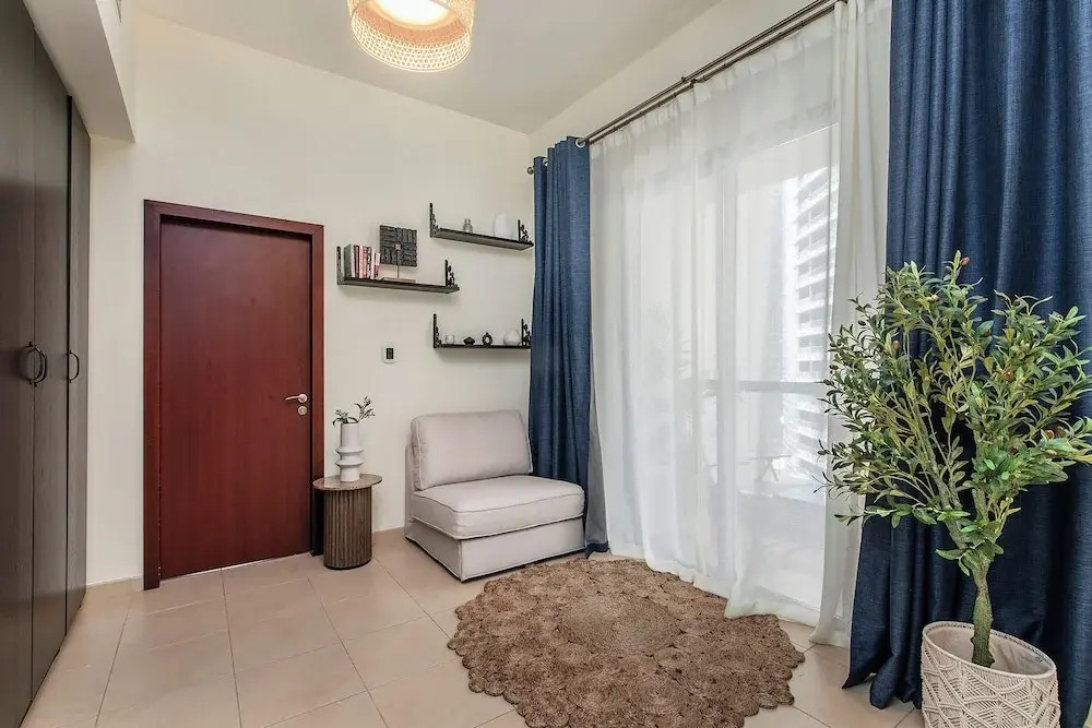 Дубай: Excellent 1bdr at Bahar 6