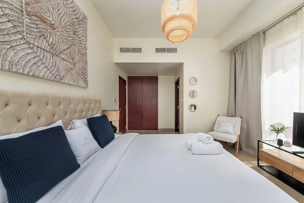 Дубай: Excellent 1bdr at Bahar 6