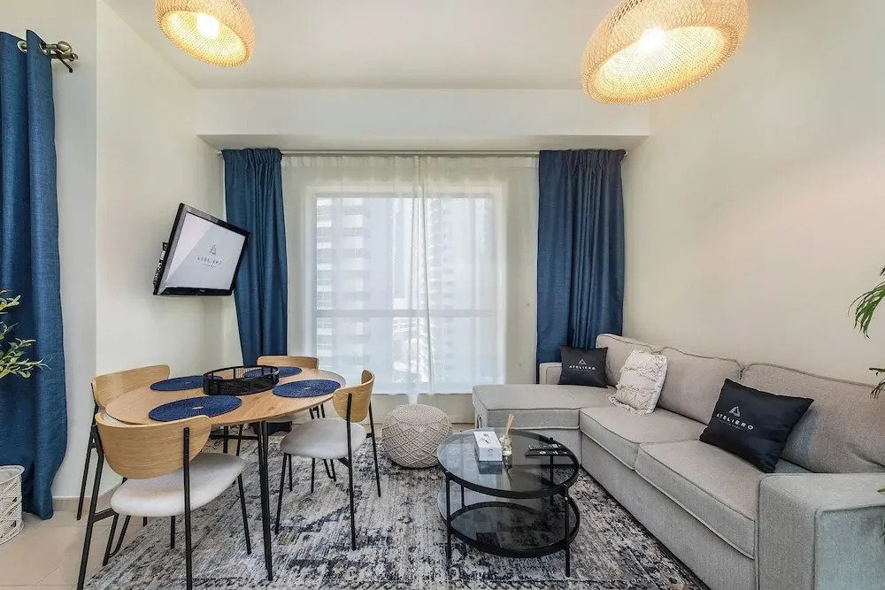 Дубай: Excellent 1bdr at Bahar 6