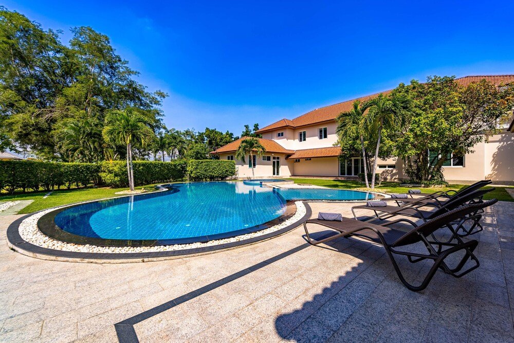 Чаам: Luxury 6 Bed Mansion - CAS