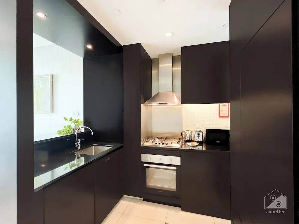 Дубай: Cozy 1b With Balcony in Business Bay