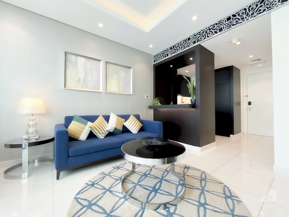 Дубай: Cozy 1b With Balcony in Business Bay