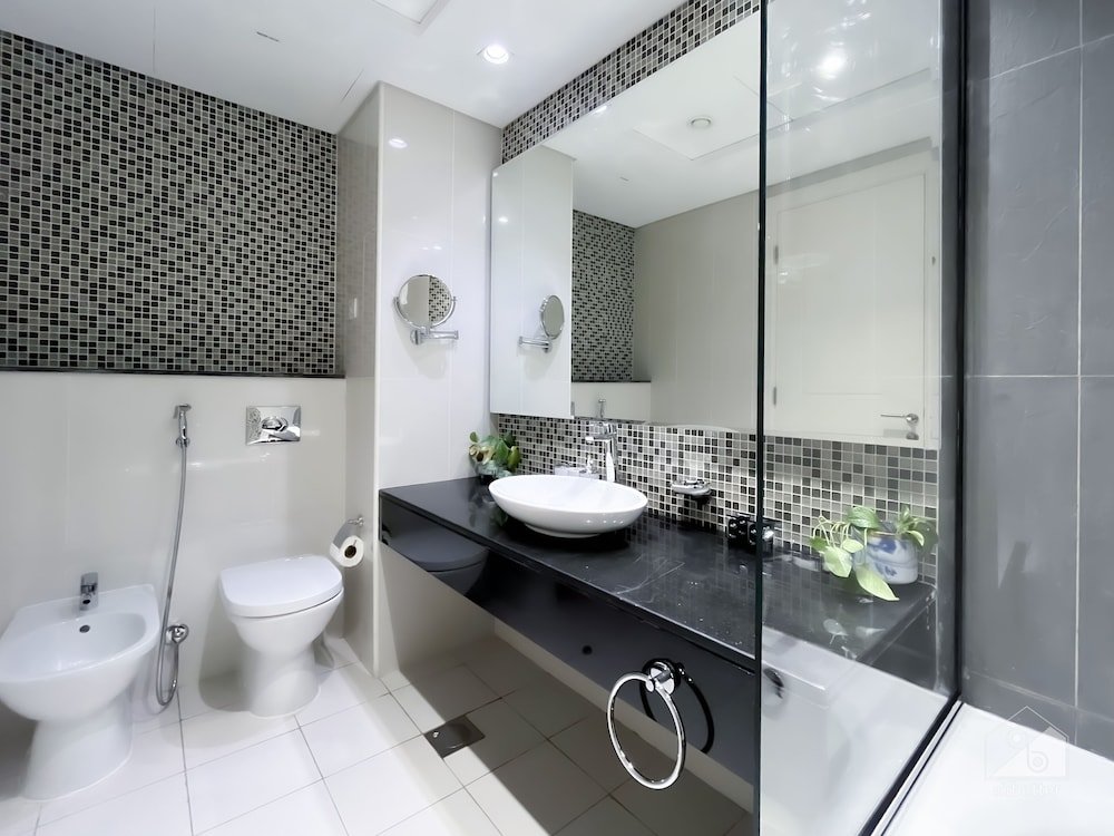 Дубай: Cozy 1b With Balcony in Business Bay
