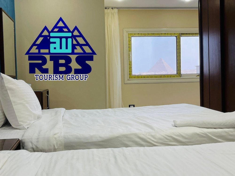 Гиза: King tout pyramid