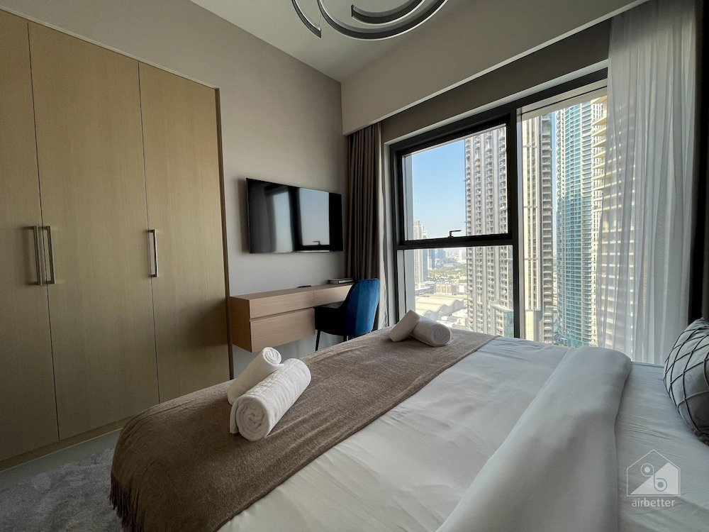 Дубай: Luxury Burj Royale 4bed With Balcony Burj Khalifa Fountain View
