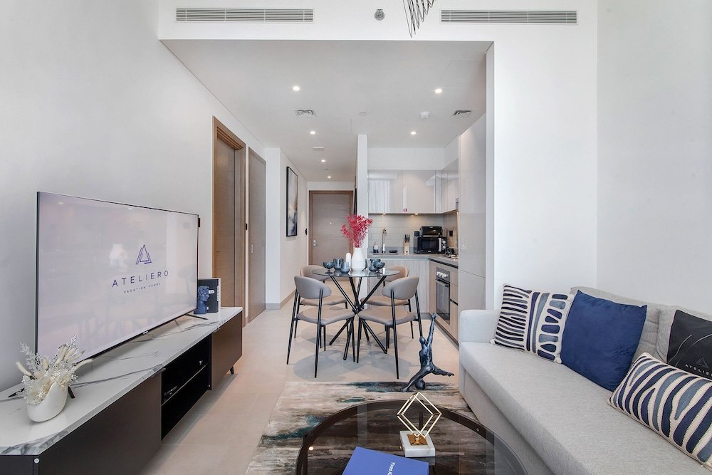 Дубай: Sobha waves 1BR with panoramic views