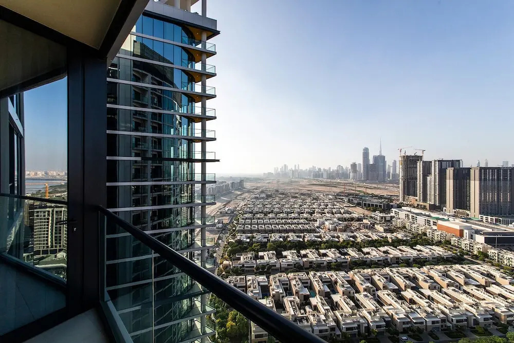 Дубай: Sobha waves 1BR with panoramic views