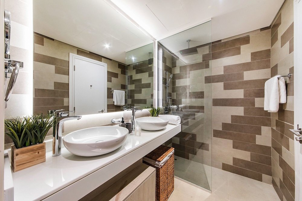 Дубай: New 2BR apartments at Seven Palm